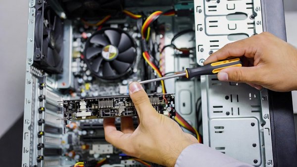 Formation maintenance informatique studi : tout ce qu'il faut savoir pour débuter